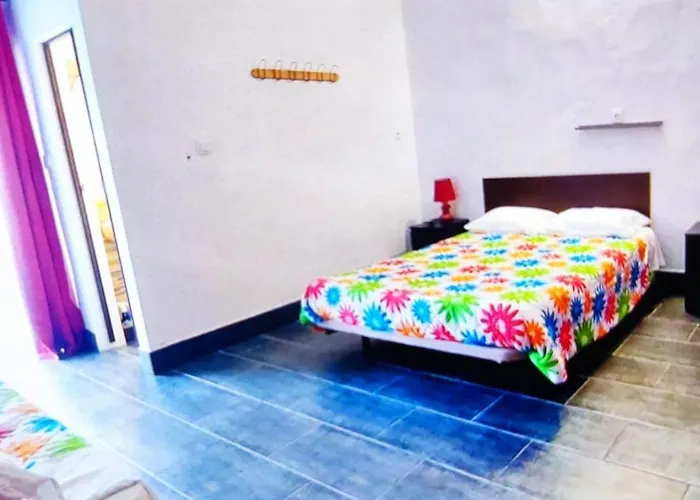 ゲストハウス Gira 3*